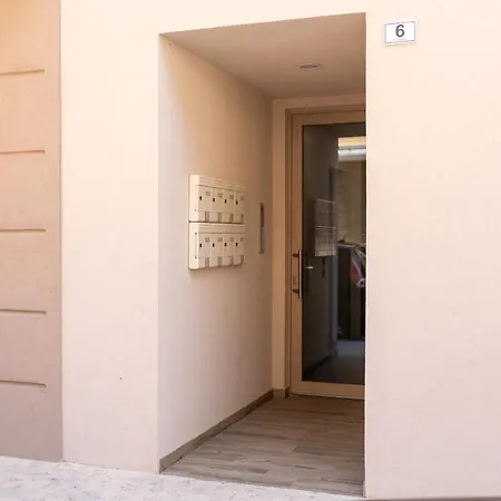 Sesil Amare Porto Recanati